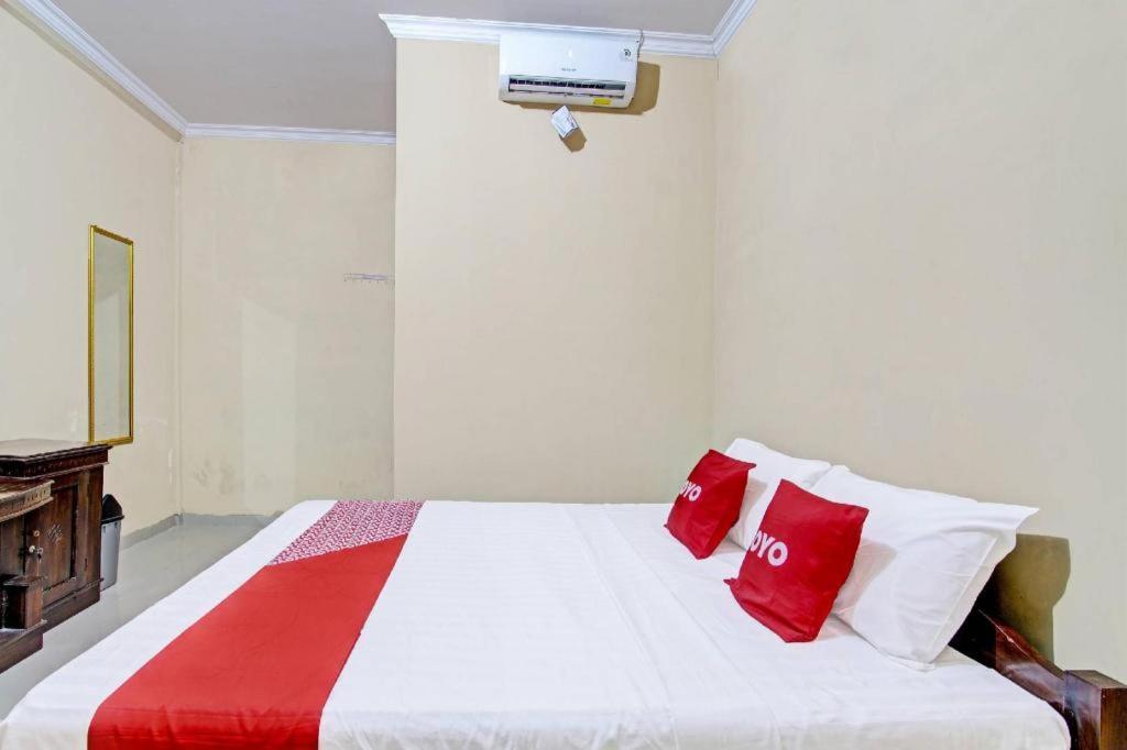 Oyo 91353 Hotel Surya Andesa Klaten Exterior foto